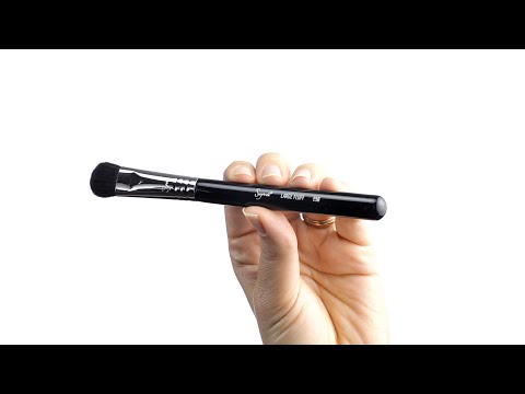 Sigma E50 Large Fluff Brush