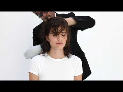 R+Co Mood Swing Straightening Spray